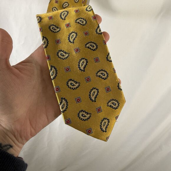 Jos A Bank Silk Tie Men's 60" Yellow Paisley Print 3" Wide Heritage Collection - Picture 1 of 7